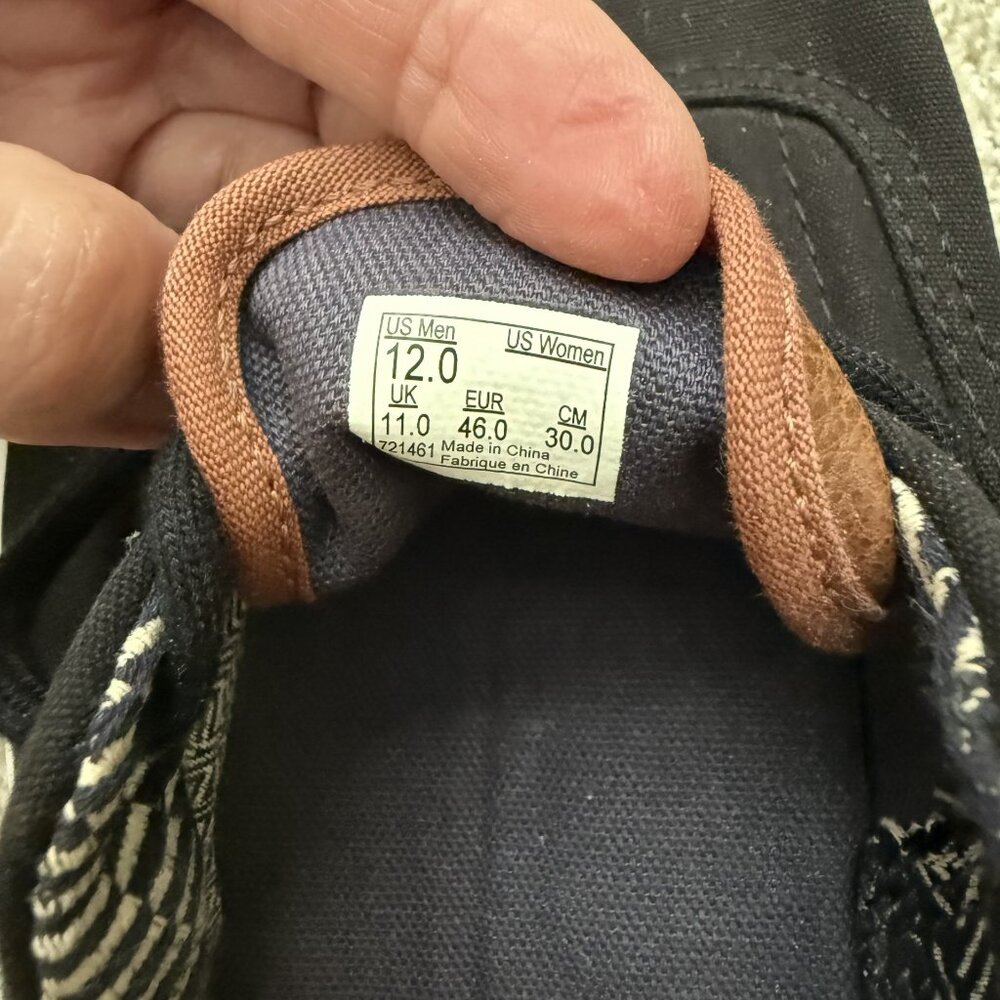 Vans - Picture 8 of 8
